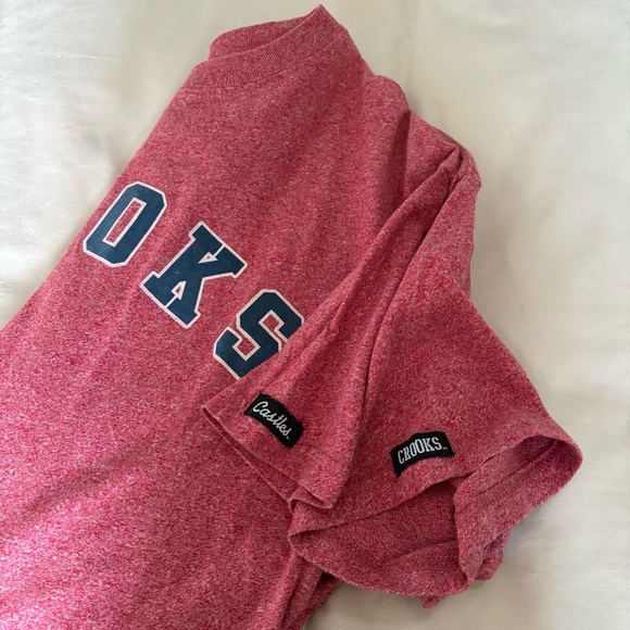 Men’s Size Medium Heathered Red Crooks and Castles Crew Neck Tee - Picture 6 of 7